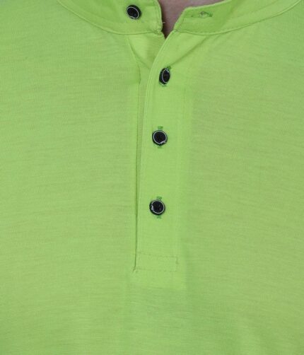 Elegant Green Solid Polycotton Henley Tees For Men