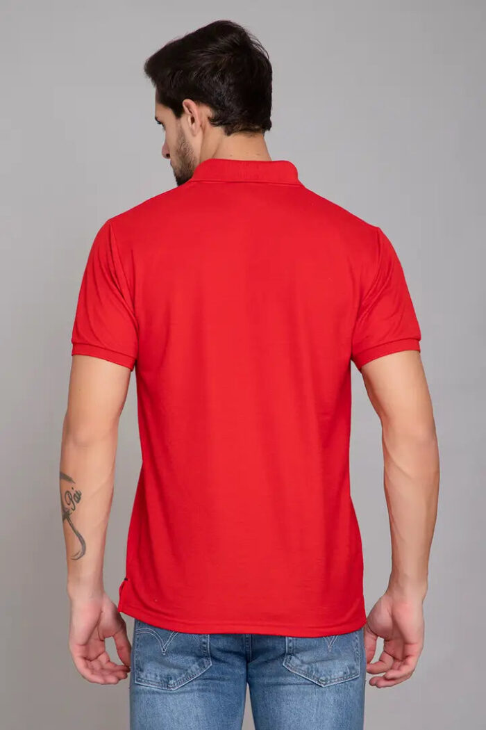 Men Solid Polo Neck Black T-Shirt