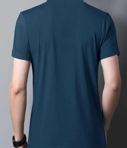 Men Cotton Blend Colourblocked Polos