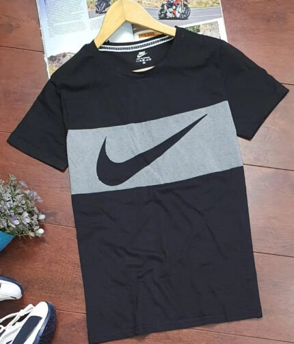 Reliable Black Cotton Blend Printed Round Neck Tees For Men