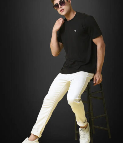 Reliable Cotton Blend Solid Round Neck Tshirt For Men