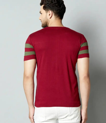 Men Cotton Blend Colourblocked Round Neck Tees